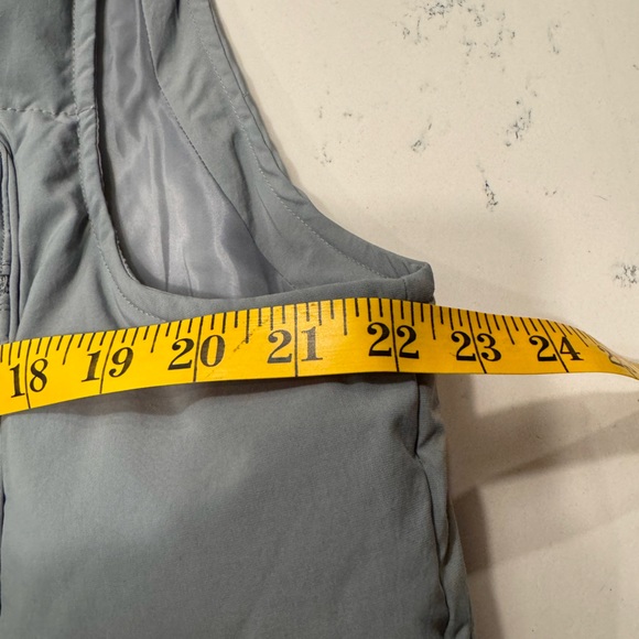 TOPMAN oversized fit puffer vest - Picture 5 of 8